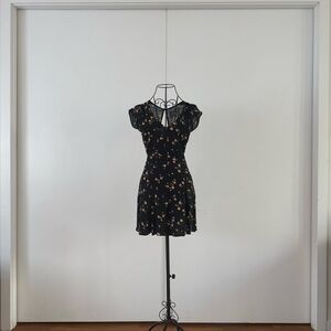 REFORMATION Black Floral Cap-Sleeve Dress SZ 0